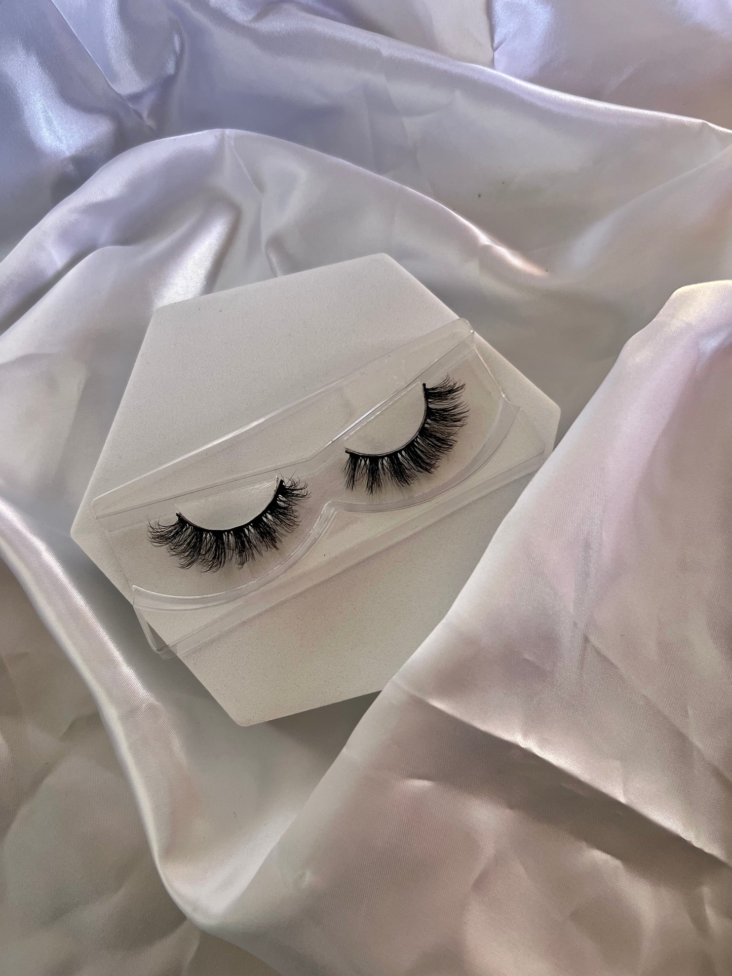 False Lashes - Milena