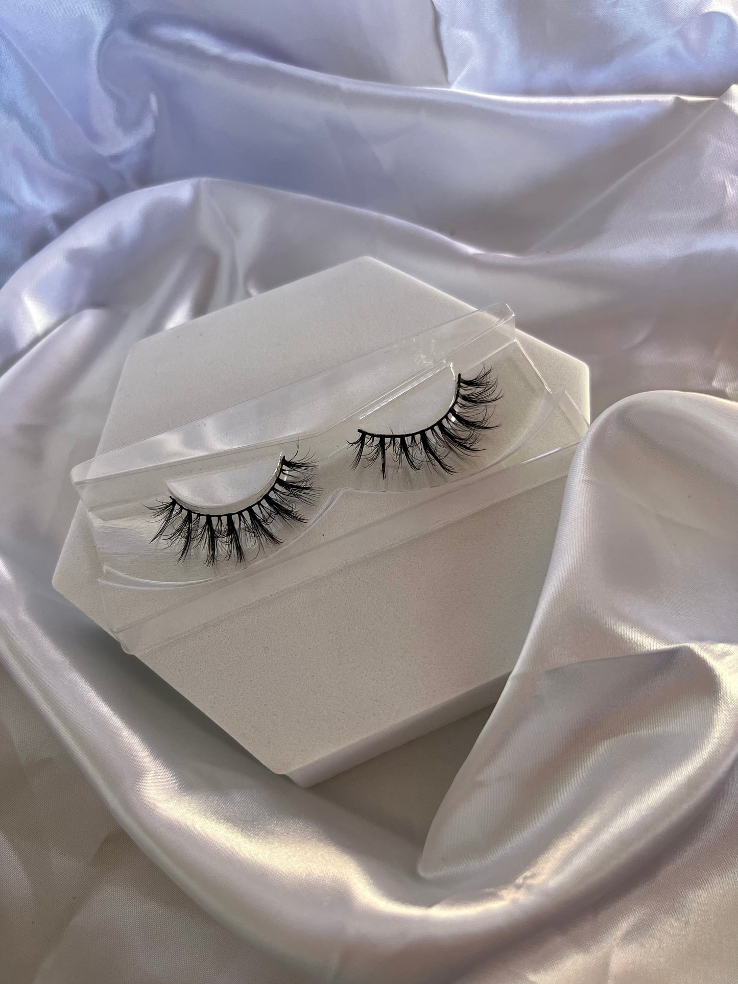 False Lashes - Chloe