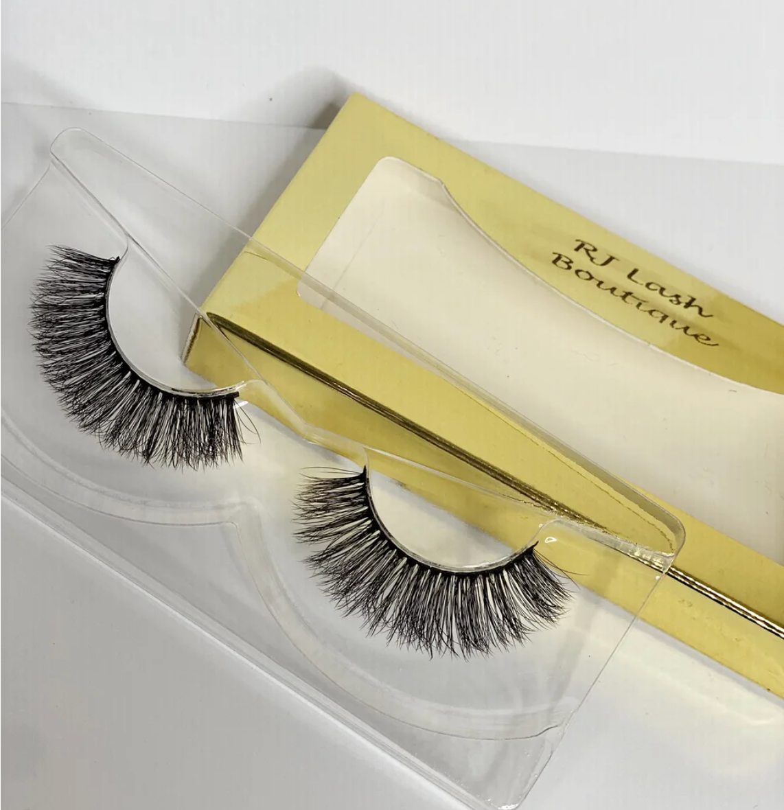 False Lashes - Violet