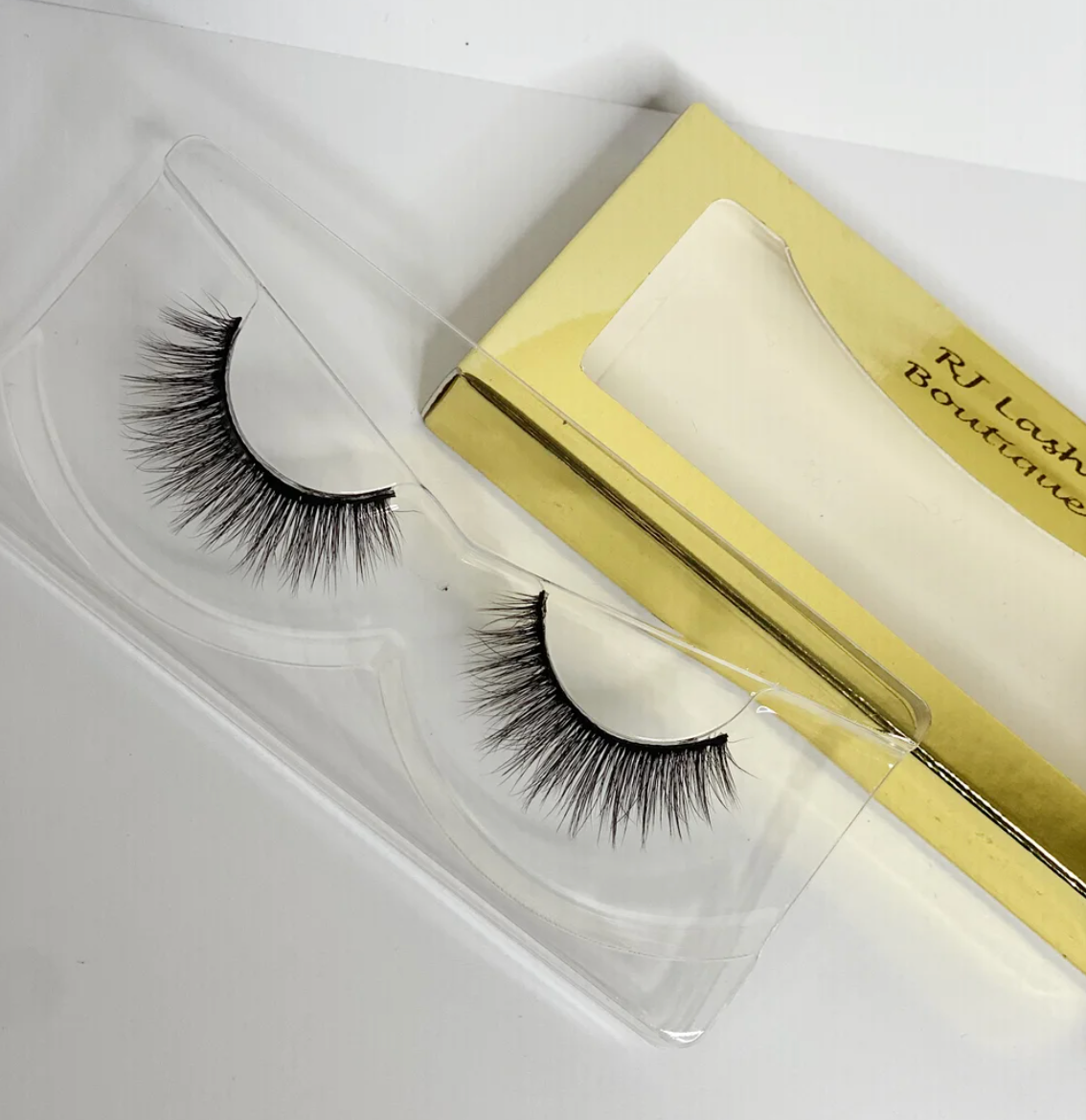 False Lashes - Aria
