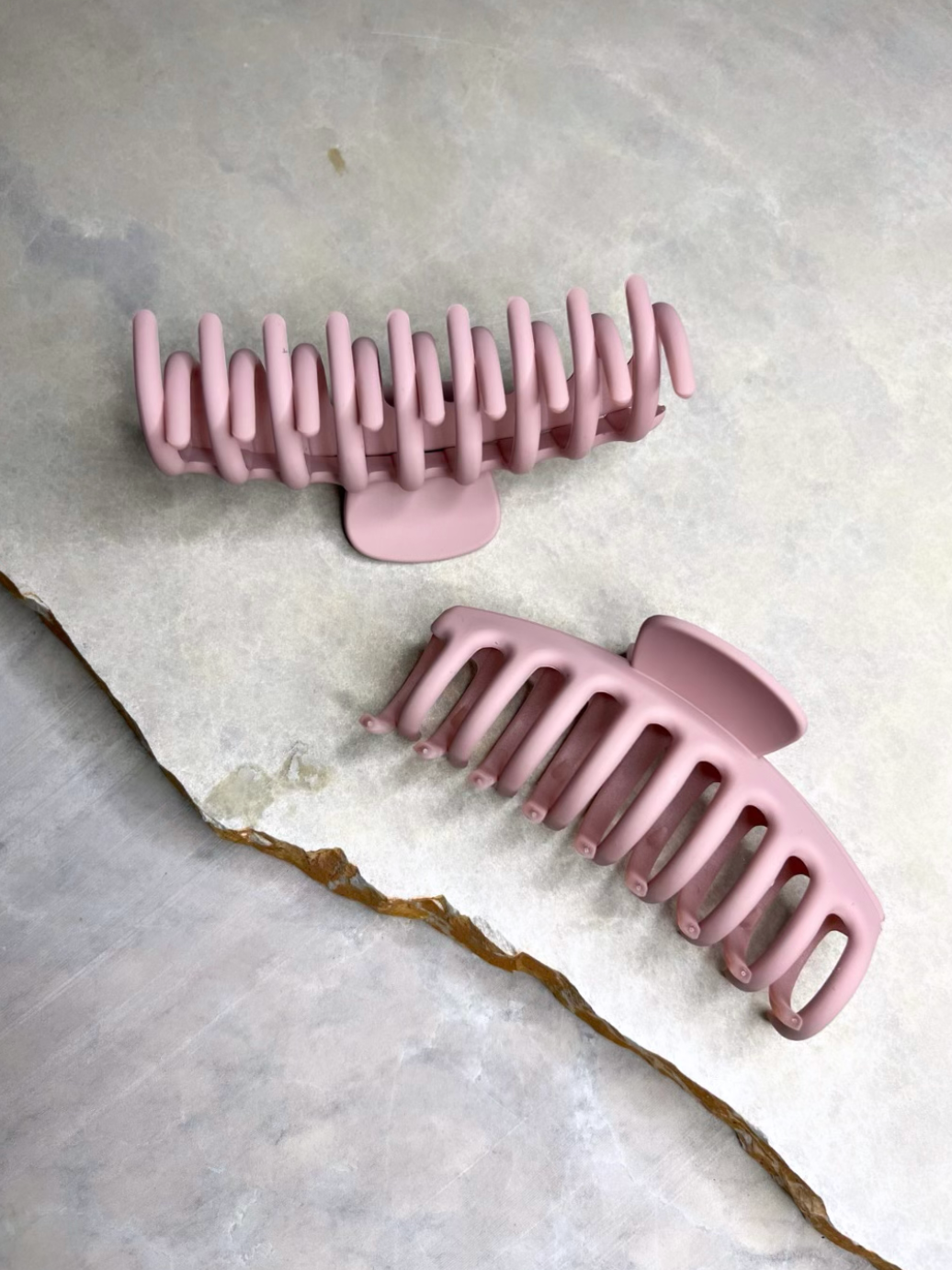 Vanessa Hair Claw - Baby Pink
