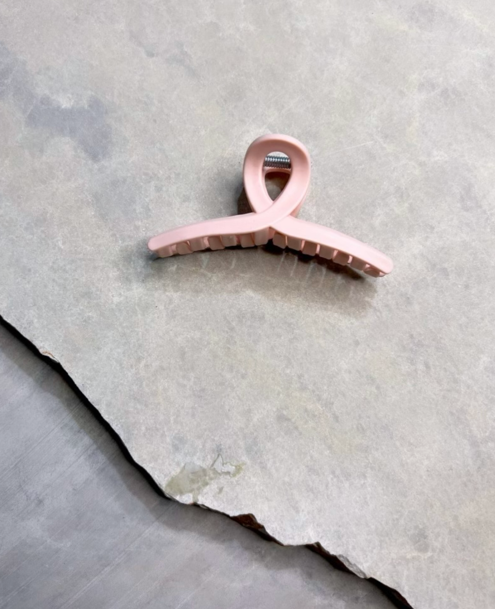 Sally Hair Claw - Pale Pink